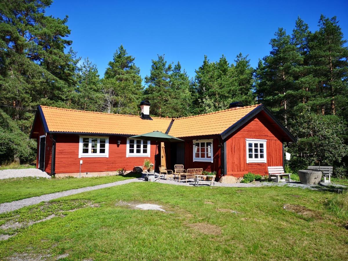 Smedjan Holiday home Enkoping
